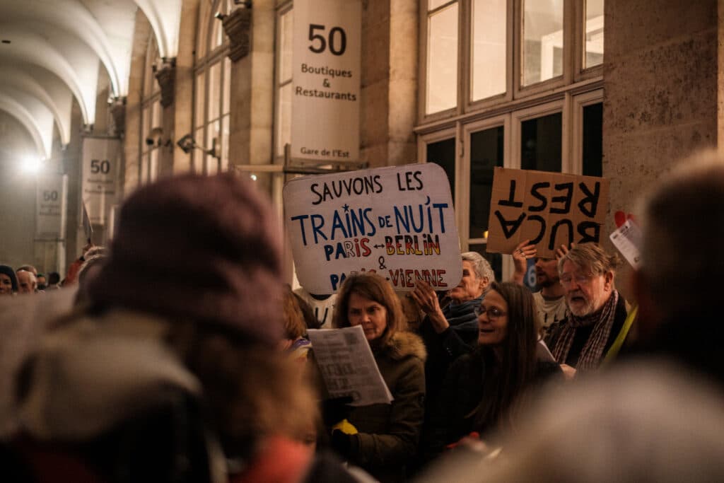 Protest for nattog - Paris