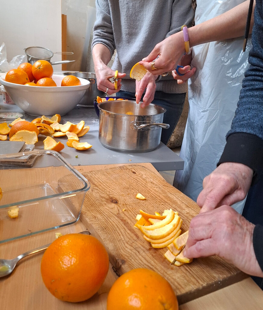 Eksperimentering med appelsinskræller