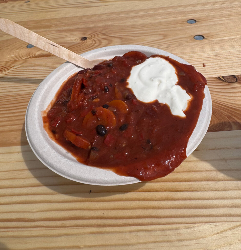 Chili sin carne fra Mama's Corner på Roskilde Festival