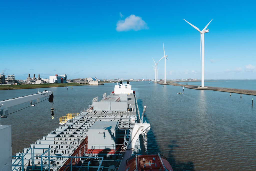 Greensands skib der fragter CO2 til anlægget