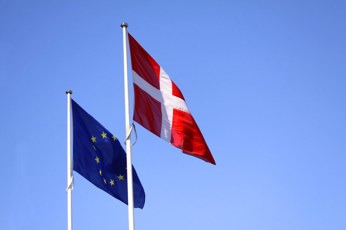 Dansk og EU flag