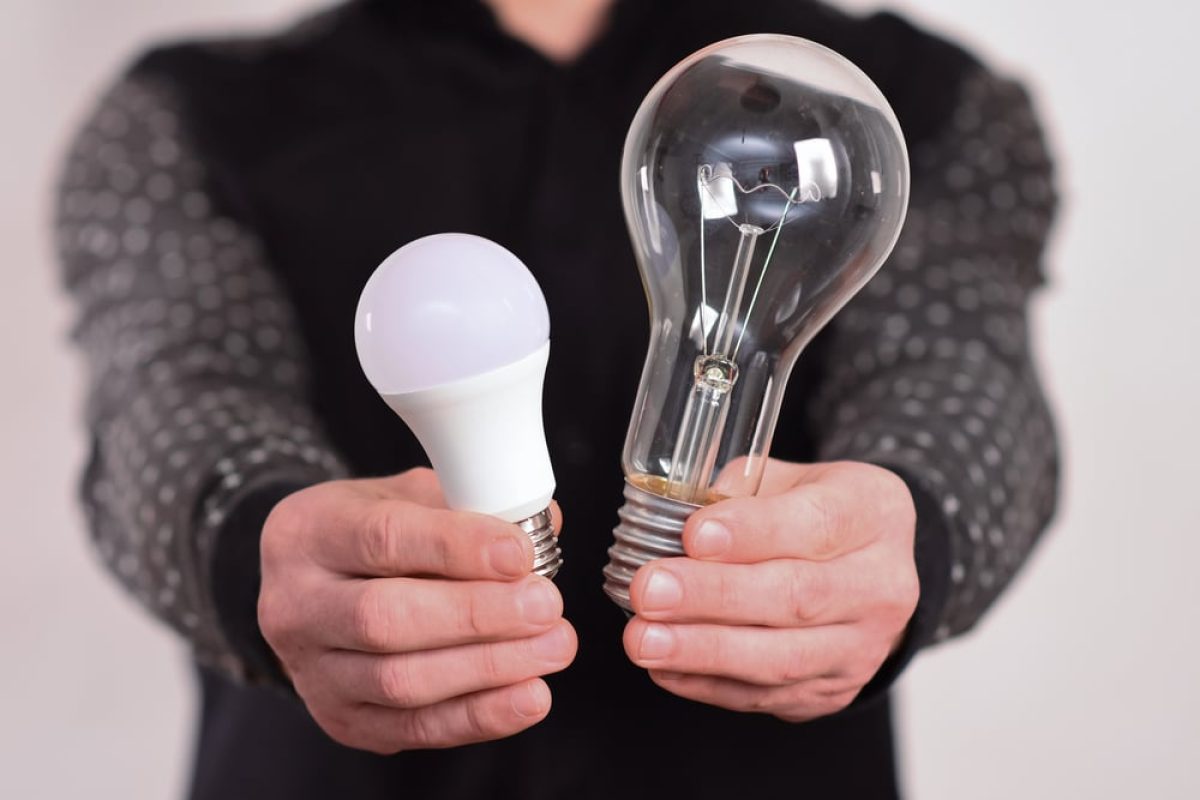 LED-pære og glødepære